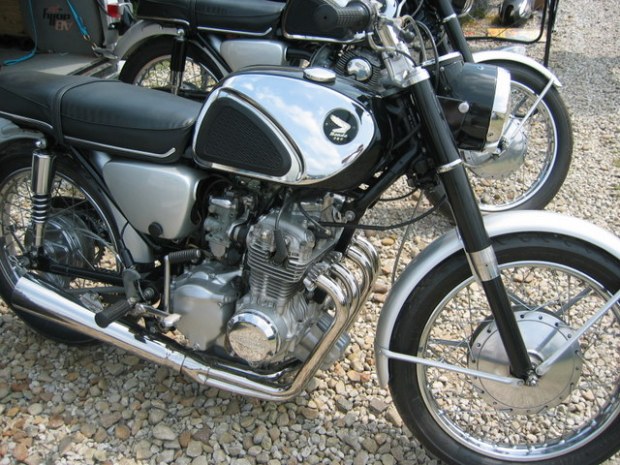 CB77 Hybrid side view