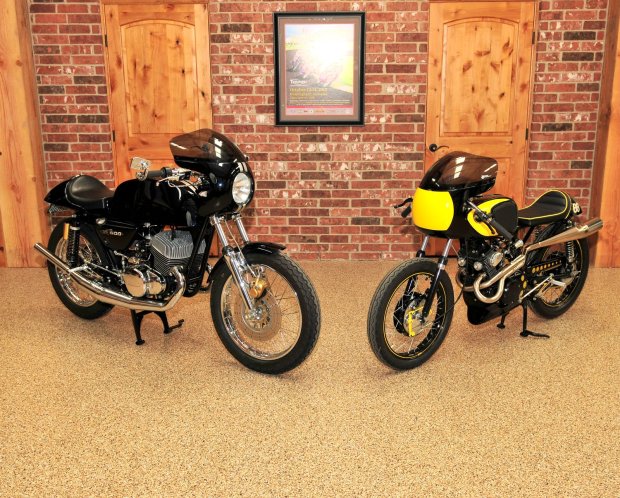 Suzuki GT500 & Honda CB160